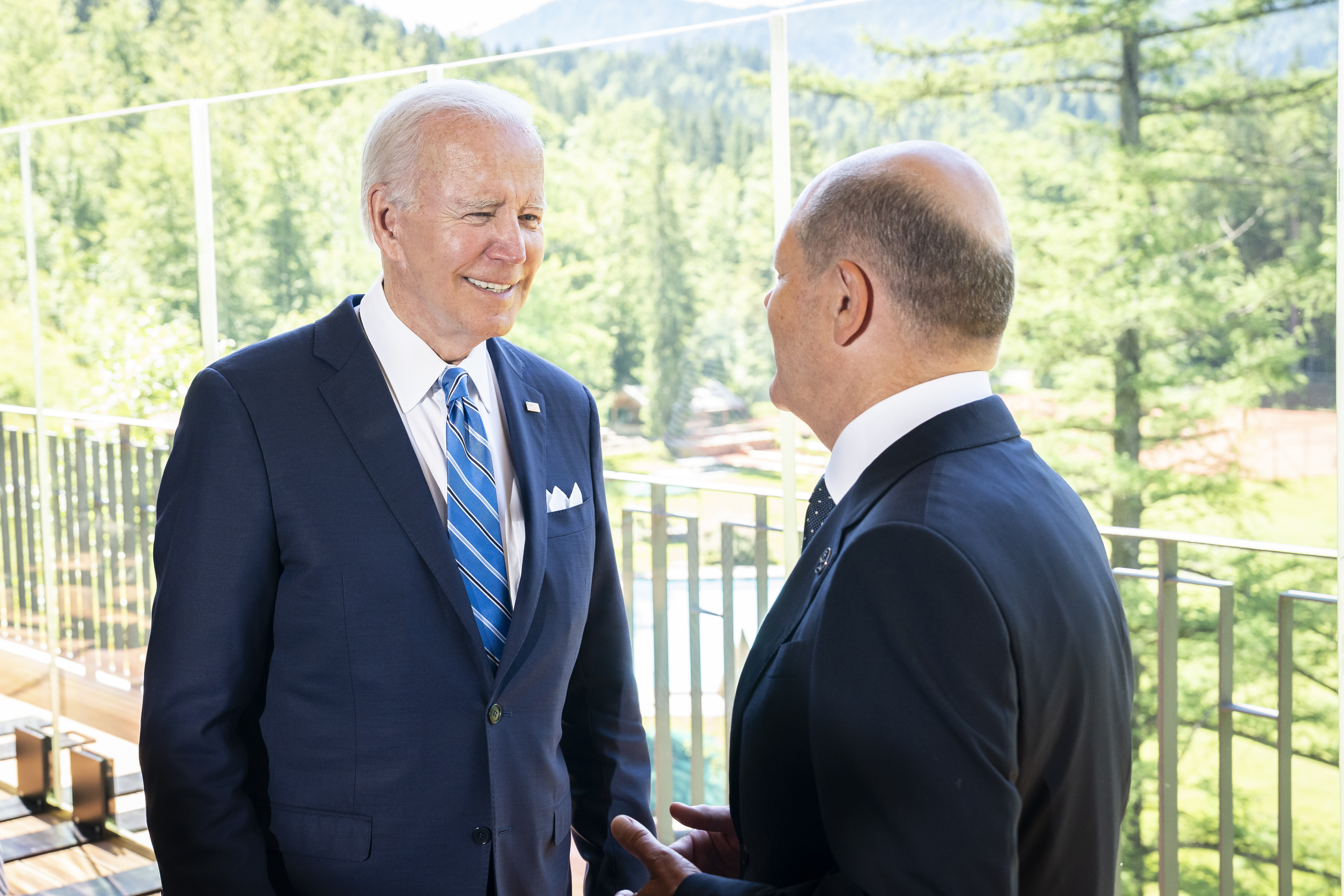 Bilaterales Gespräch zwischen Bundeskanzler Olaf Scholz und dem US-amerikanischen Präsidenten Joe Biden auf Schloss Elmau.