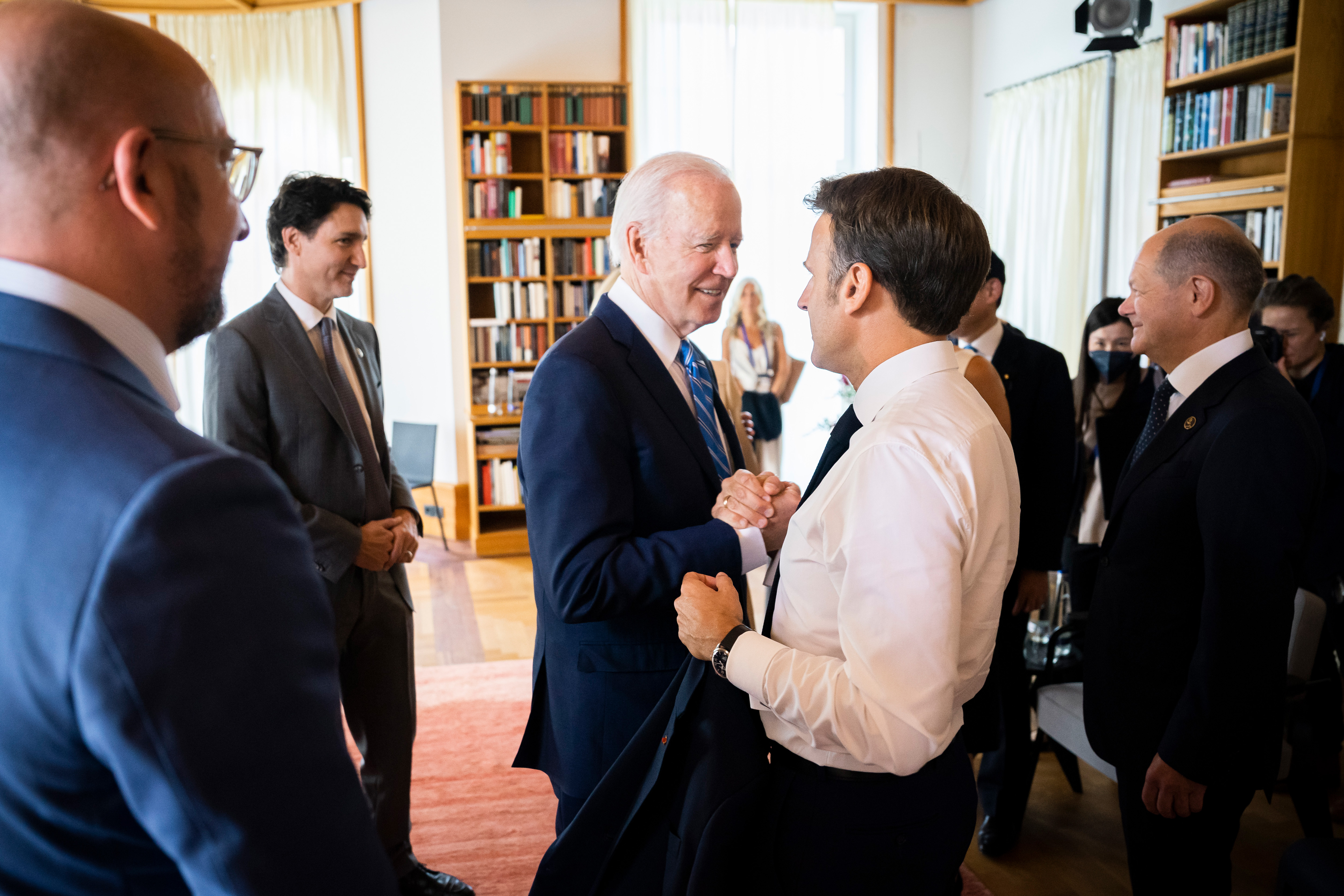 Emmanuel Macron (Präsident Frankreich) und Joe Biden (Präsident USA).