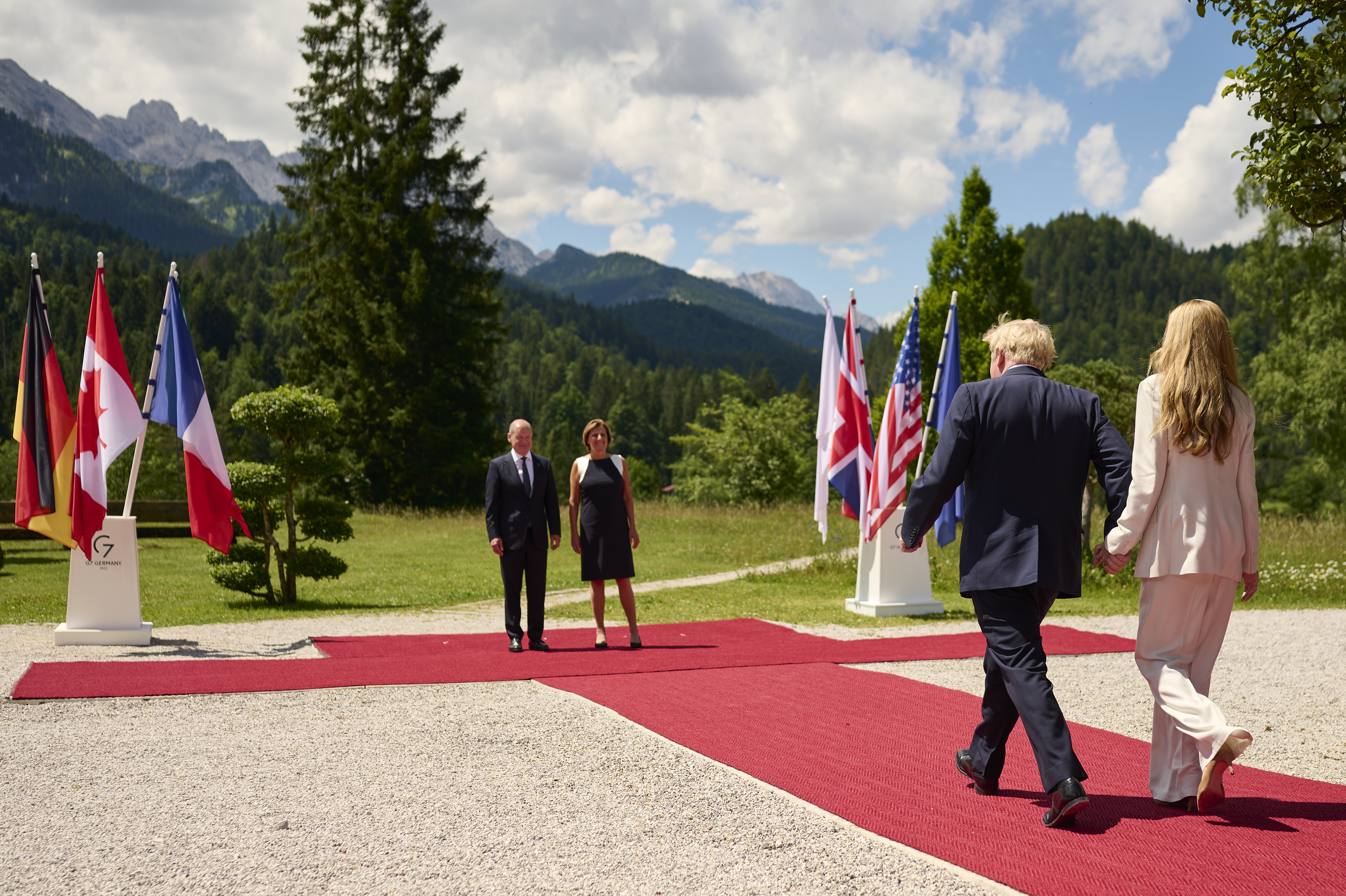 Federal Chancellor Olaf Scholz and his wife Britta Ernst welcome Boris Johnson (UK Prime Minister) and his wife Carrie Johnson to the G7 Summit in Schloss Elmau.