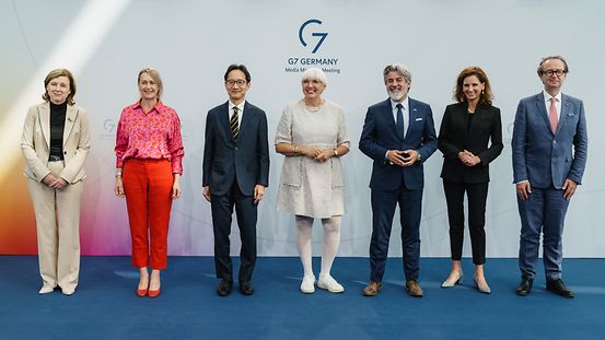 Minister of State Roth with her counterparts from the G7 countries and the EU at the Media Ministers’ meeting in Bonn