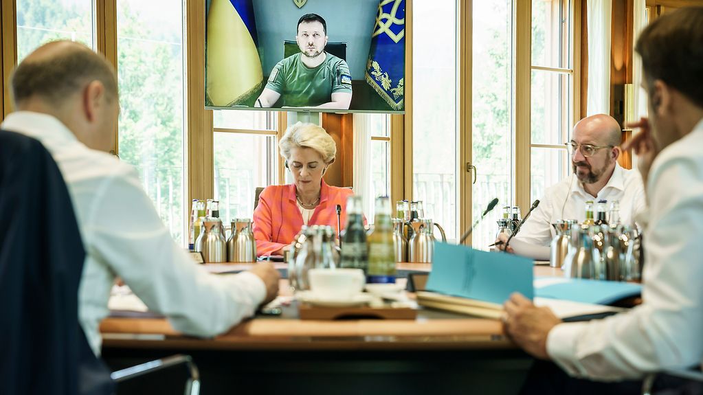 Vierte Arbeitssitzung des G7-Gipfels in Elmau mit zugeschaltetem ukrainischen Präsident Wolodymyr Selensky.