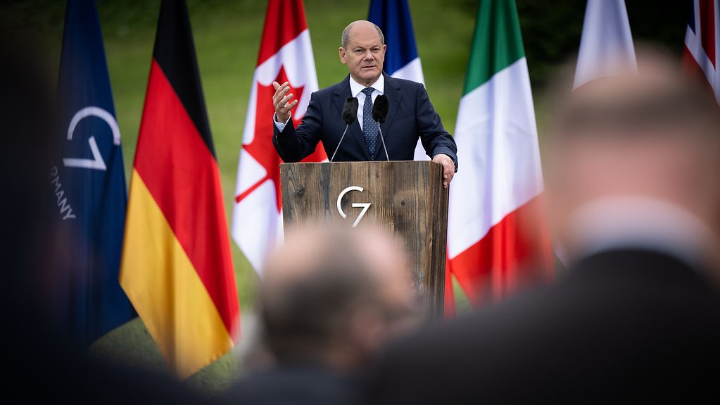 Federal Chancellor Olaf Scholz speaks to media representatives at the final press conference of the G7 summit.