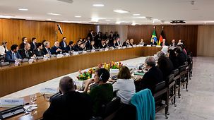 Federal Chancellor Scholz at the round table of the German and Brazilian economy.