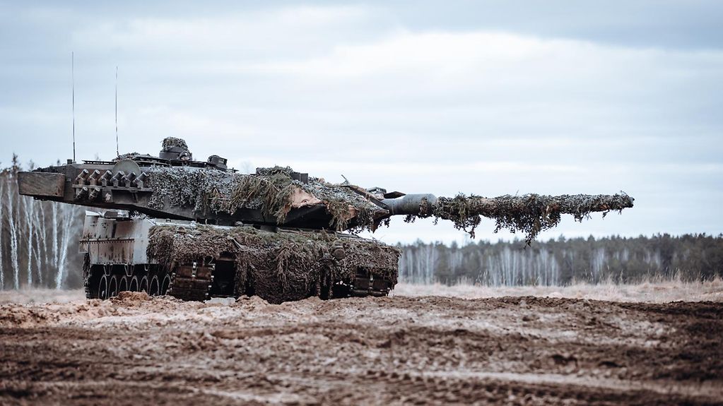 Deutschland hat der Ukraine Kampfpanzer vom Typ Leopard 2A6 geliefert.