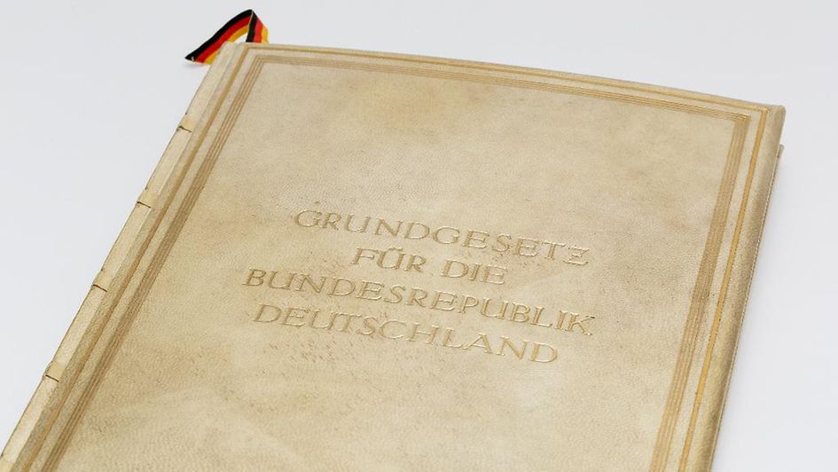 Loi fondamentale de la République fédérale d’Allemagne de 1949, édition originale au Bundestag allemand